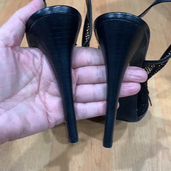 Black heels with mesh side - Picture 4 of 6